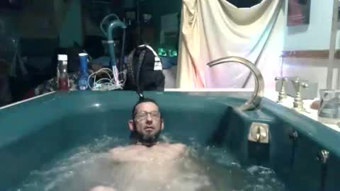 Snapshot of mymouththebest chatting on November 19, 11:43 am Jay sexxythikk Coonass online show from November 19, 11:43 am