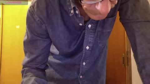 Bi sexy guy lovense hush is on private is open or password show tip if you like. online show from June 22, 4:09 am