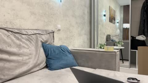 Snapshot of mynameismartin chatting on January 23, 5:31 pm mynameismartin online show from January 23, 5:31 pm