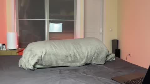 Snapshot of mynameismartin chatting on February 19, 4:22 pm mynameismartin online show from February 19, 4:22 pm