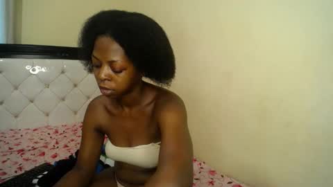 Snapshot of mynameiswet chatting on June 9, 5:30 am mynameiswet online show from June 9, 5:30 am