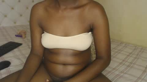 Snapshot of mynameiswet chatting on July 27, 4:36 pm mynameiswet online show from July 27, 4:36 pm