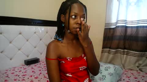 Snapshot of mynameiswet chatting on August 7, 9:55 am mynameiswet online show from August 7, 9:55 am