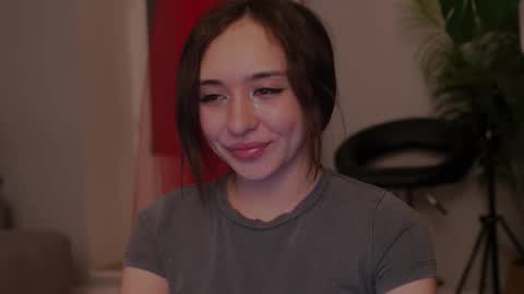 Snapshot of mypassion_ chatting on February 17, 6:36 pm mypassion_ online show from February 17, 6:36 pm