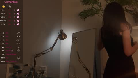 Snapshot of mypassion_ chatting on March 5, 4:25 pm mypassion_ online show from March 5, 4:25 pm