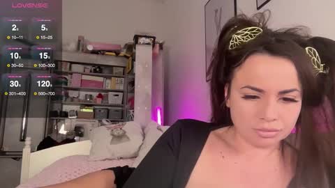 Phoenix online show from November 15, 5:49 am