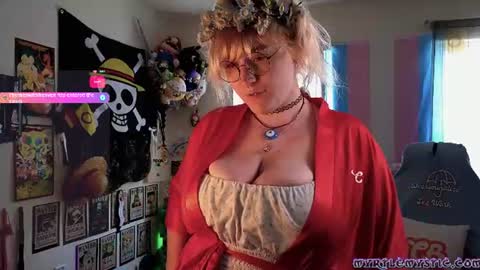 Snapshot of myrtlemystic chatting on July 4, 6:47 pm Myrtle Faust online show from July 4, 6:47 pm