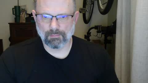 Just hanging out - No pressure online show from June 20, 1:52 am