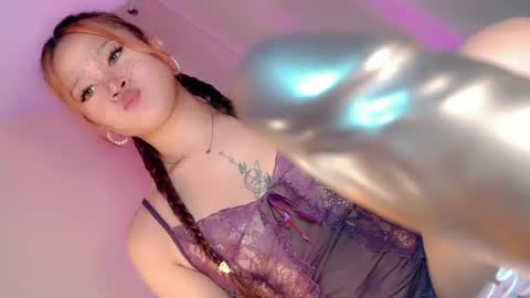 Snapshot of mysterious_honeyghe chatting on August 5, 7:38 pm mysterious_honeyghe online show from August 5, 7:38 pm