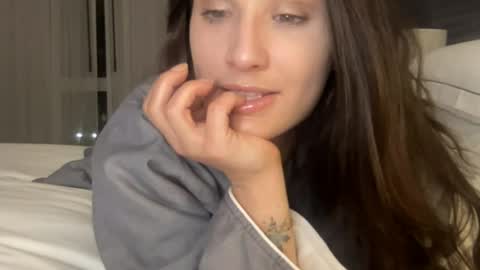 Snapshot of mysteriousmadam_ chatting on April 1, 12:55 am mysteriousmadam_ online show from April 1, 12:55 am
