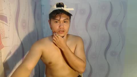 Snapshot of mysteriousxxx1965 chatting on April 18, 11:47 am mysteriousxxx1965 online show from April 18, 11:47 am