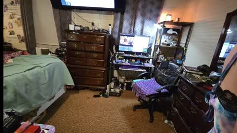 Snapshot of mysteryblue62 chatting on April 3, 3:26 am Mystery Blue and Mistress Prude online show from April 3, 3:26 am