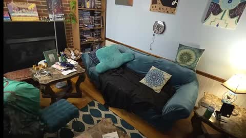 Snapshot of mysteryblue62 chatting on June 7, 3:43 am Mystery Blue and Mistress Prude online show from June 7, 3:43 am