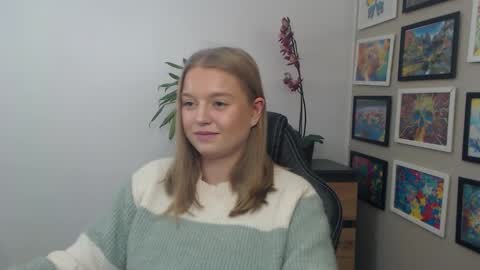 Erica online show from December 19, 2:02 pm