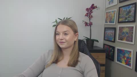 Erica online show from February 12, 11:16 am