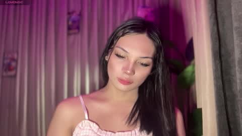 UR GIRL NEXTDOOR online show from February 25, 3:05 am