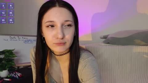 Mia online show from November 29, 6:33 pm