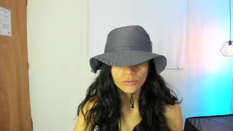 mystical_meteor online show from May 1, 6:34 pm