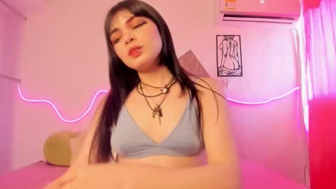 Snapshot of mysticamber1 chatting on September 9, 9:25 pm mysticamber1 online show from September 9, 9:25 pm