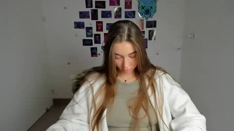 Snapshot of mysticamelia chatting on July 13, 5:54 am Amelia online show from July 13, 5:54 am