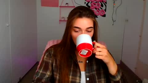 Snapshot of mysticamelia chatting on July 26, 5:37 am Amelia online show from July 26, 5:37 am