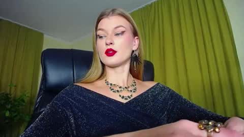 mysticvenus_ online show from October 30, 10:49 am