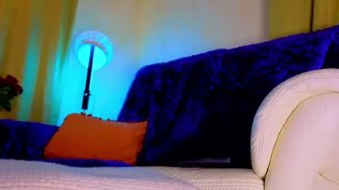 mysticvenus_ online show from July 29, 8:12 am