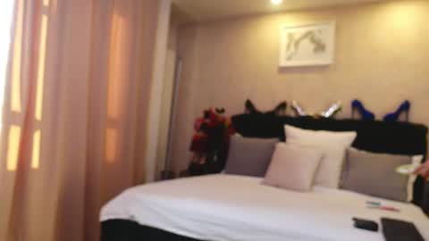 Snapshot of mystiquerosee chatting on June 9, 4:02 am MystiqueRosee online show from June 9, 4:02 am