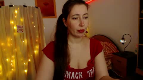 Snapshot of mystydew chatting on April 15, 11:39 am MystyDew online show from April 15, 11:39 am