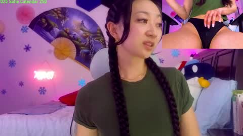 Snapshot of mysweetsofie1 chatting on February 5, 1:26 am MySweetSofie online show from February 5, 1:26 am