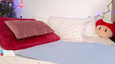 MySweetSofie online show from December 18, 10:27 pm