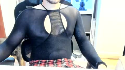 mz95boy online show from August 4, 11:57 am