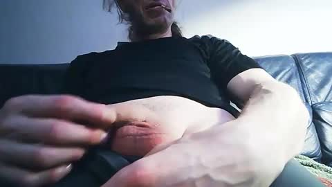 Snapshot of n3philim999 chatting on February 15, 12:15 am n3philim999 online show from February 15, 12:15 am