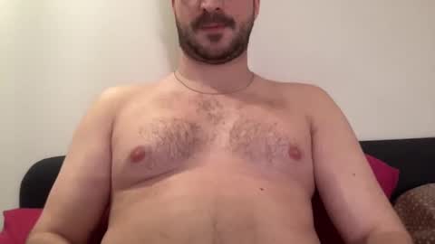 Snapshot of n_matt89 chatting on December 18, 12:18 pm n_matt89 online show from December 18, 12:18 pm