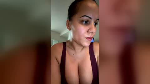 Snapshot of naamah888 chatting on July 7, 8:46 pm naamah888 online show from July 7, 8:46 pm
