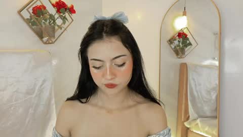 Snapshot of naamah_b chatting on May 29, 2:59 pm naamah_b online show from May 29, 2:59 pm