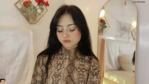 Snapshot of naamah_b chatting on June 8, 2:28 pm naamah_b online show from June 8, 2:28 pm