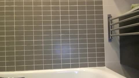 jesussevilla online show from October 1, 5:52 pm