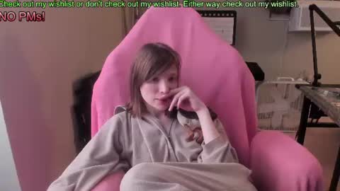 Snapshot of nacmar chatting on July 6, 6:21 am Natalie Marlo online show from July 6, 6:21 am