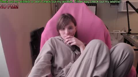Snapshot of nacmar chatting on July 8, 7:02 am Natalie Marlo online show from July 8, 7:02 am