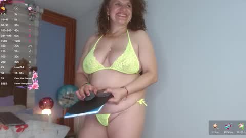 nadia_84 online show from March 11, 8:26 pm