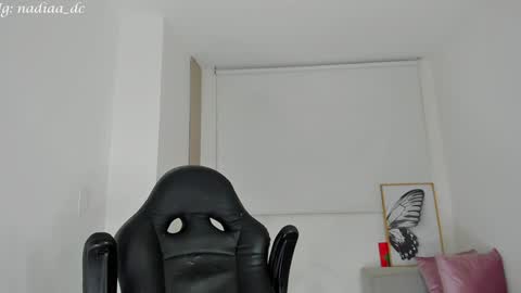 Snapshot of nadia_conner chatting on February 2, 4:05 am Nadia INST Nadiaa dc online show from February 2, 4:05 am