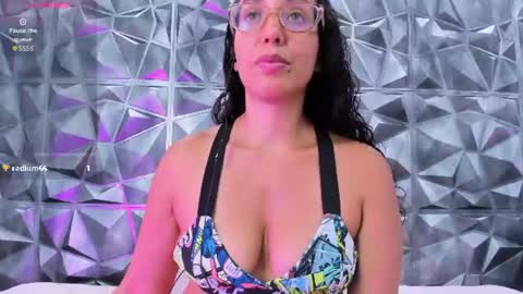 Snapshot of nadiajalil chatting on June 12, 10:30 pm nadiajalil online show from June 12, 10:30 pm