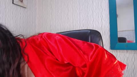 Snapshot of nadiawhite_ chatting on March 6, 9:47 am Nadia online show from March 6, 9:47 am