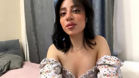 Leya online show from April 26, 1:09 pm