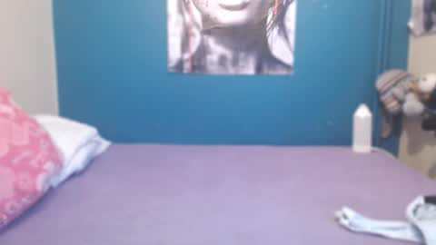 nadinnnea online show from March 15, 9:26 am