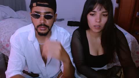 naduu__xx online show from February 2, 3:17 pm