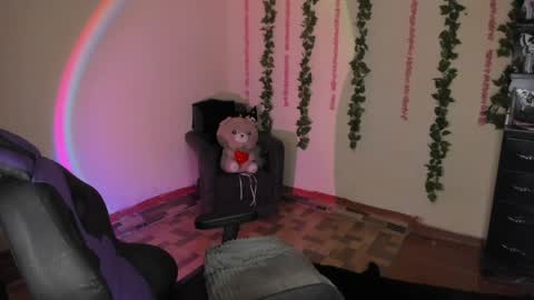 Snapshot of naeniademont chatting on May 25, 1:50 pm naeniademont online show from May 25, 1:50 pm