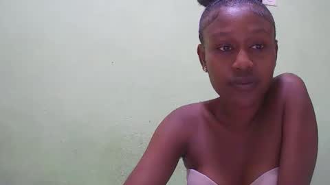 Snapshot of nah296652 chatting on May 14, 6:58 pm nah296652 online show from May 14, 6:58 pm