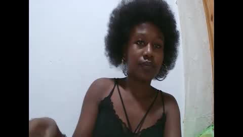 Snapshot of nah296652 chatting on May 28, 7:33 pm nah296652 online show from May 28, 7:33 pm